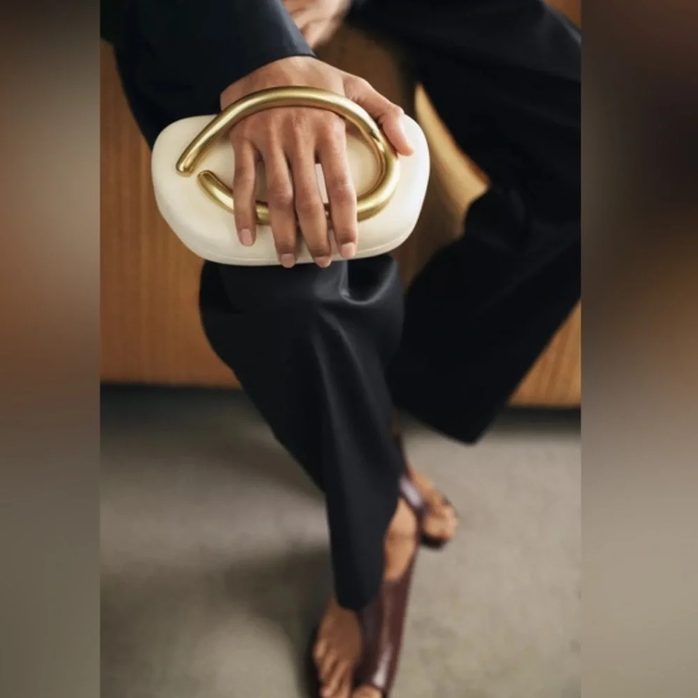 Zara Cream Clutch with Gold Detail - Picture 5 of 5